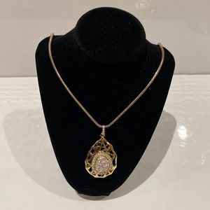 Vintage Graciano gold tone necklace